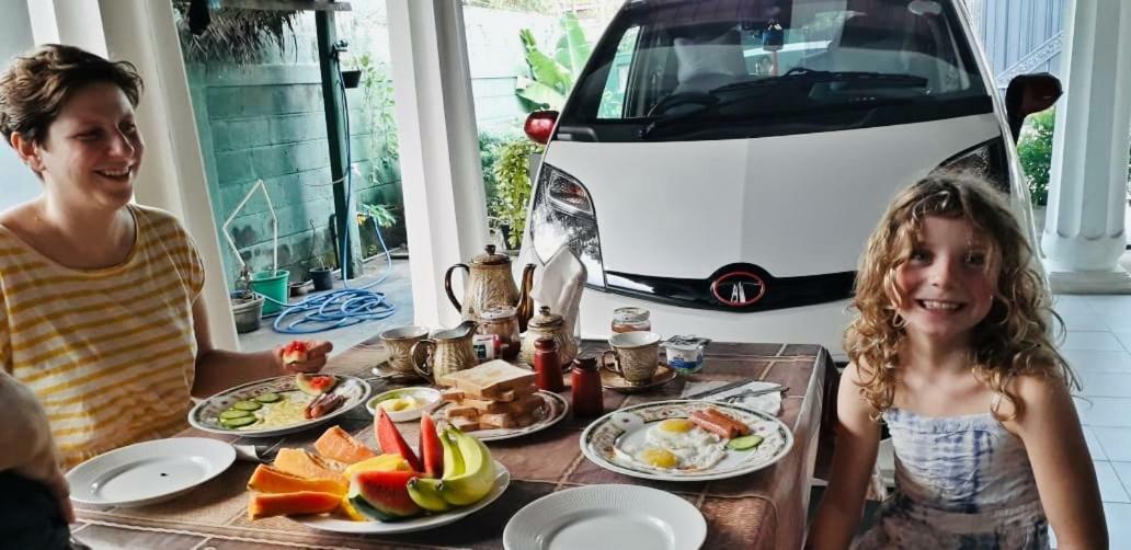 Ruslanka Homestay Ettukala Dış mekan fotoğraf